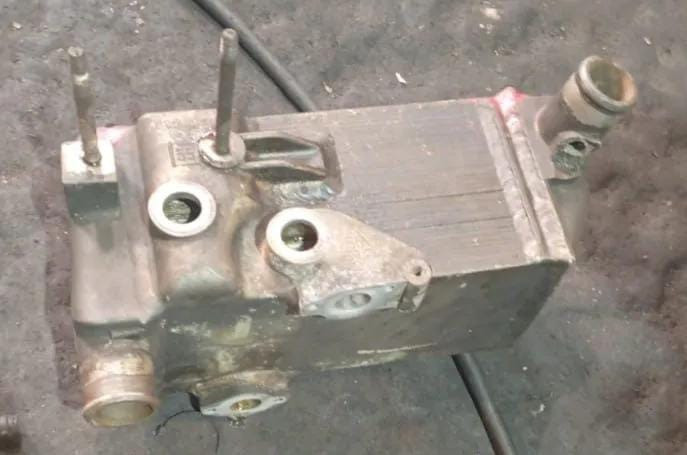 Ищем 1844561 теплообменник Даф 105 2008 года. Вся Россия - изображение 1