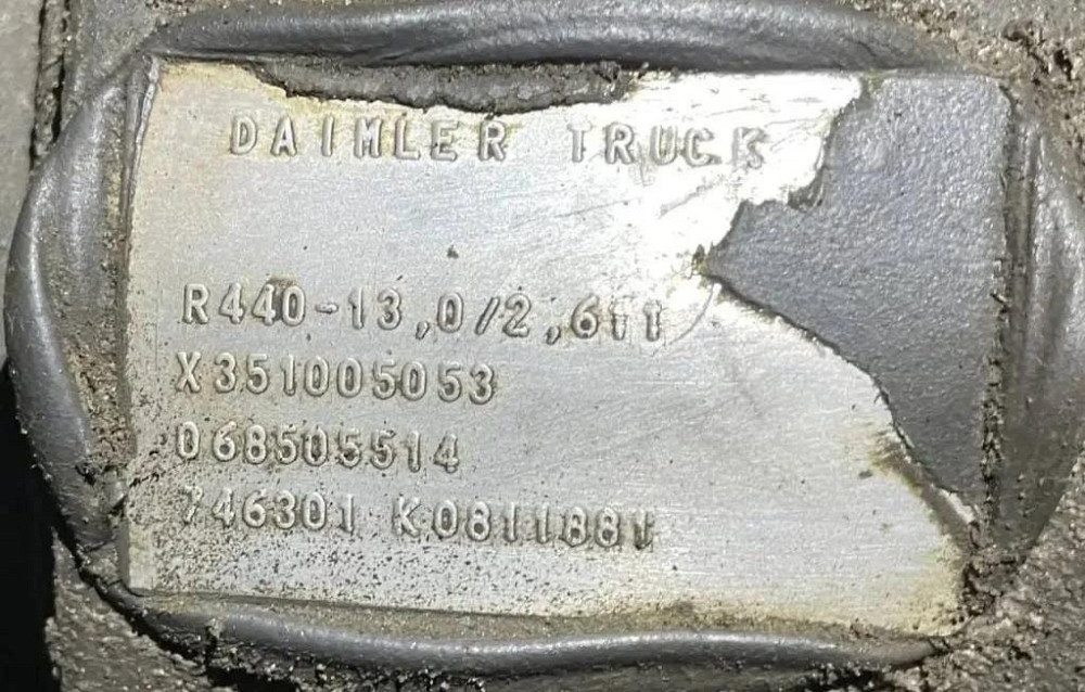 Нужен редуктор R440-13,0/2,611 Мерседес.  - photo 1