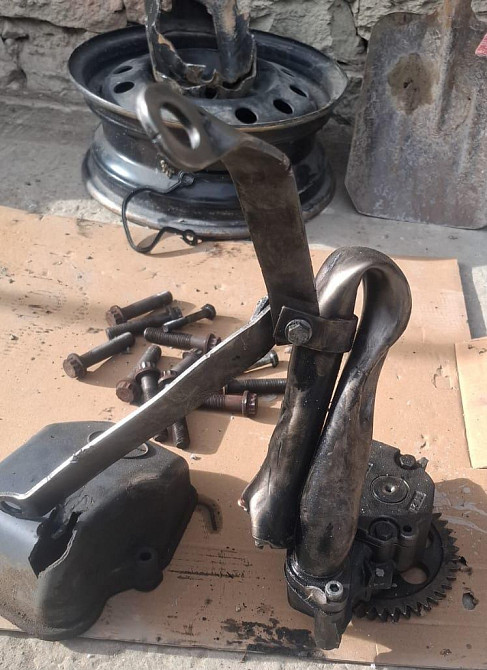 Нужен масло приемник на двигатель ОМ501 Mercedes.  - photo 1