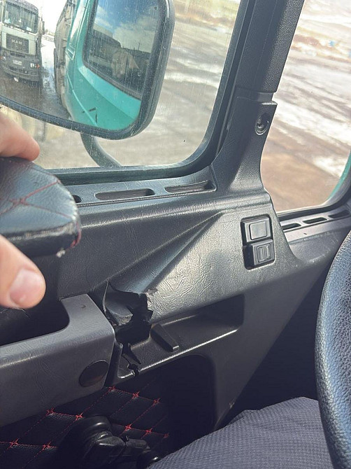 Куплю панель двери в комплекте с ручкой MAN F2000. Вся Россия - изображение 1