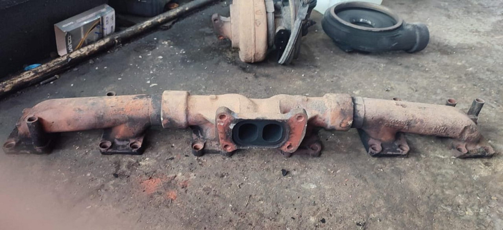Нужен коллектор выпускной на мотор D12 500л.с. Volvo.  - photo 1