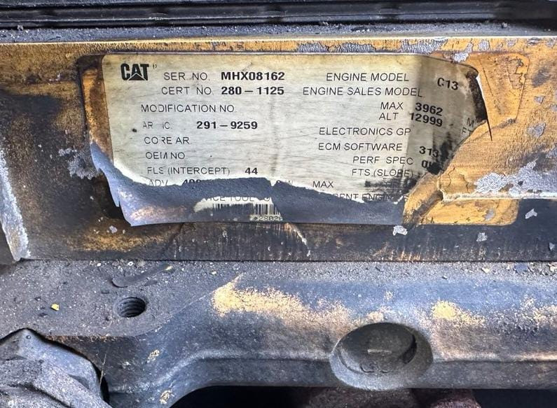 На этот ДВС САТ С13 нужны: прокладки в круг, кольца и вкладыши в круг. Стандарт!  - photo 1