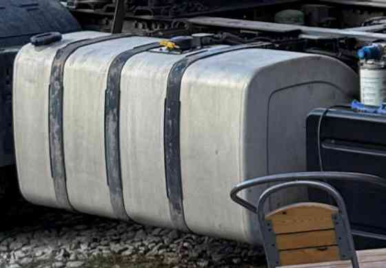 Куплю бак такого образца (как на фото) Renault. Вся Россия