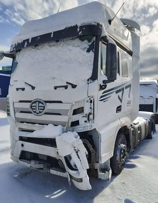 Нужна левая сторона (что на фото) на FAW j7. Вся Россия - изображение 1