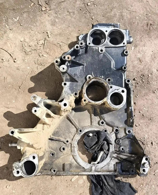 Нужна 51063303017 крышка передней плиты верхняя двс D2876 MAN.  - photo 1