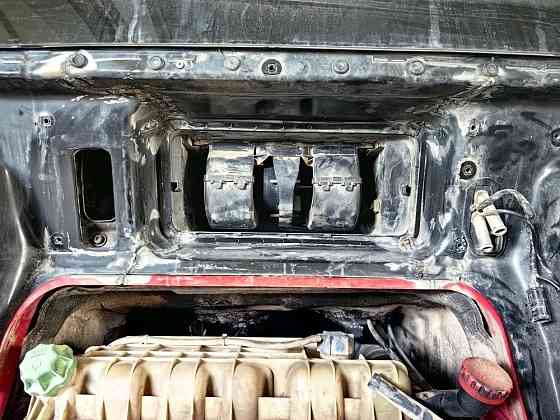 Нужна передняя черная панель на MAN TGS 2019г. (см.фото). 