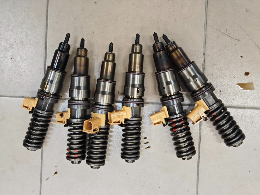 Продам комплект форсунок Volvo D13 C Tynda - photo 1