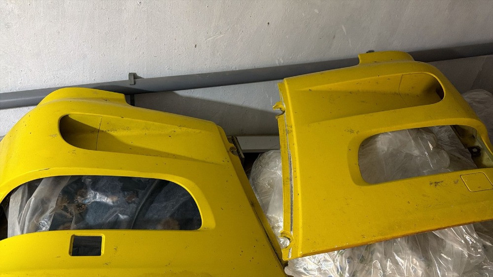 Интересует левая облицовка фары и ГУР на DAF 95. Вся Россия - изображение 1