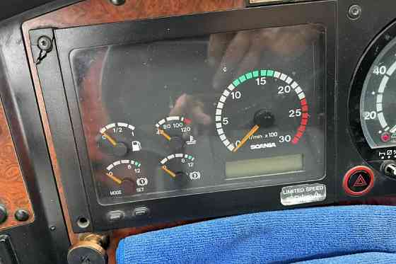 Ищу приборную панель Volvo FH. Вся Россия