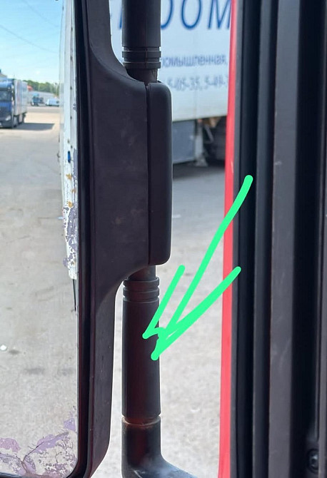 Ищу такую стойку зеркала на Renault.  - photo 1