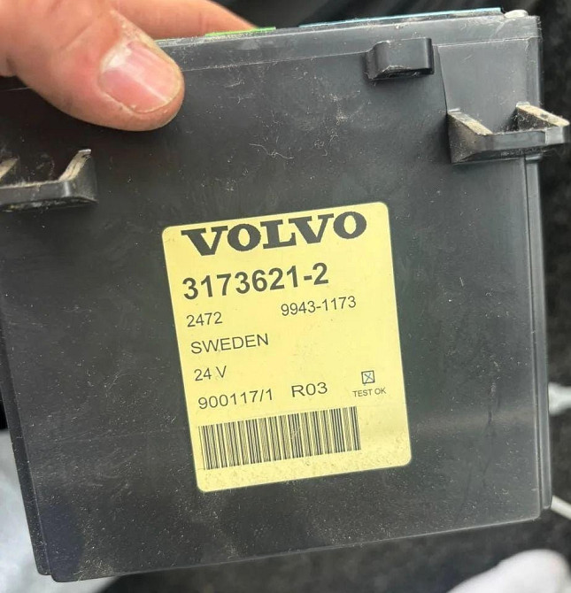Нужен блок управления 3173621-2 Volvo.  - photo 1