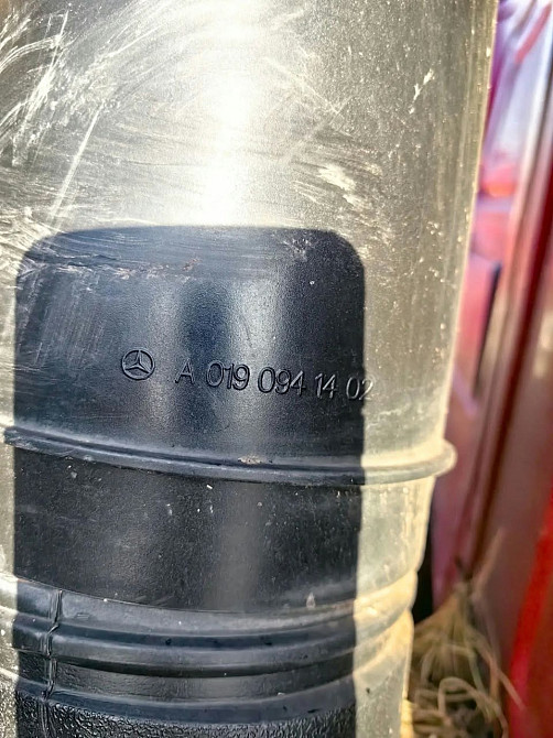 Ищу в сборе воздуховод A0190941402 Mercedes, с НДС 22.  - photo 1