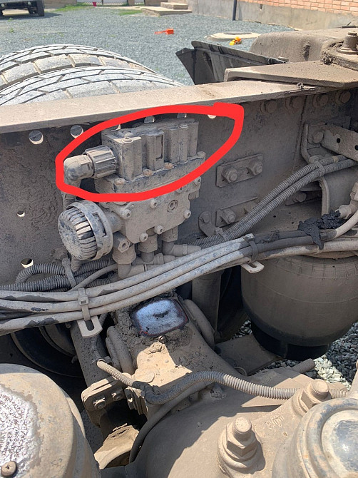 Ищу VOLVO 20514449 клапан управления ECAS Wabco 4728800310 (YV2JL80AX7B457034), желательно только ве  - photo 1