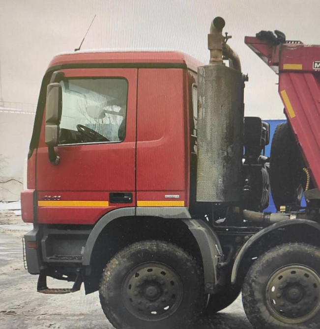 Нужна кабина на МП3, Мерседес Актрос 4141. Самосвал.  - photo 1