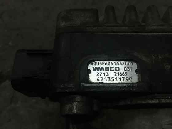 Ищу 0032604163 (4213511790) блок управления кпп actros . Вся Россия