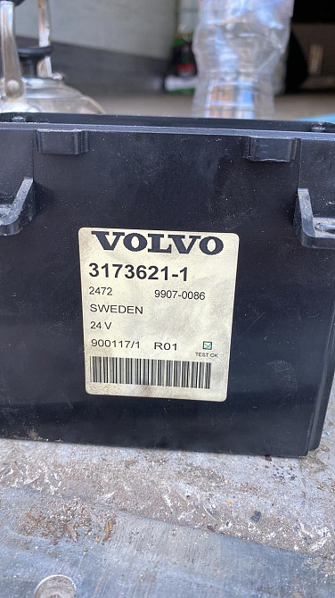 Ищу блок 3173621-1 Volvo.  - photo 1