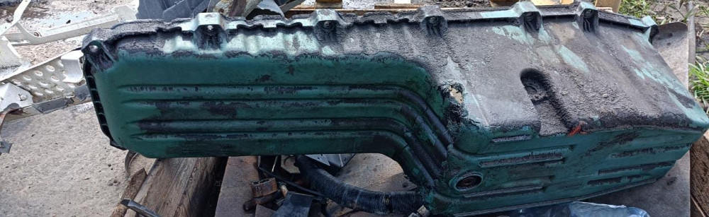 Ищу масляный поддон двс d12c.  - photo 1