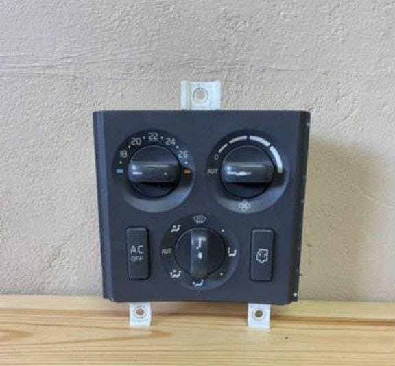 Ищу 20508582 блок управления климат контролем на Вольво FH13 2007 год.  - photo 1