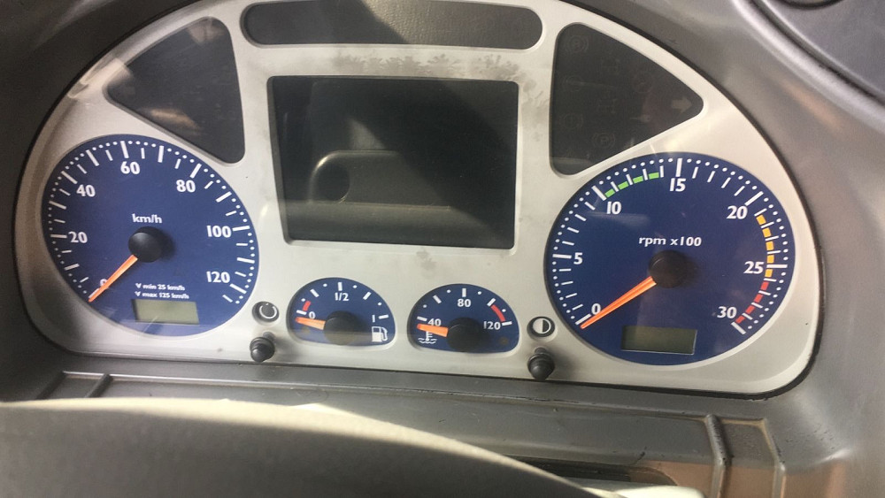 Ищу щиток приборов Ивеко Стралис 2003г.  - photo 1