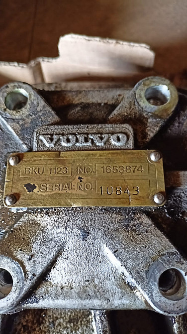Нужна коробка отбора мощности (VOLVO 1653874).  - photo 1