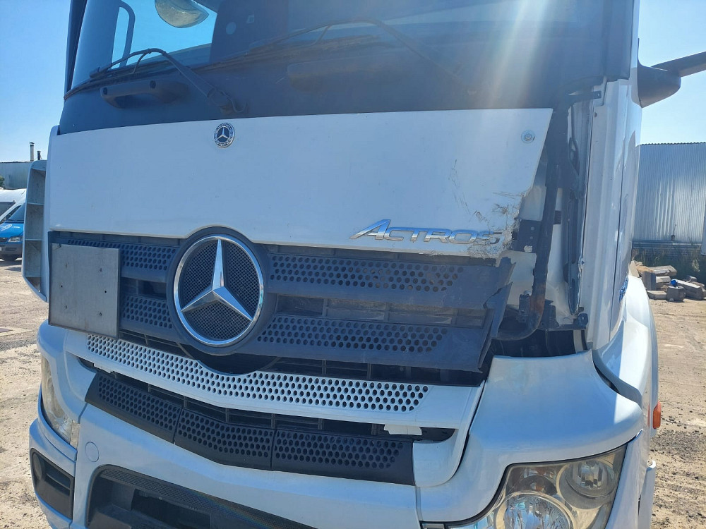 Куплю капот в сборе на Актрос, узкая кабина.  - photo 1