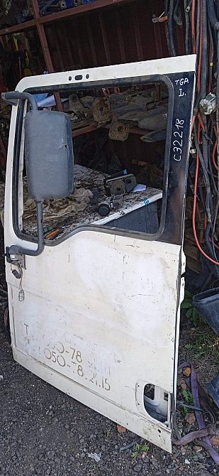 Ищу левую дверь на MAN TGA широкая кабина.  - photo 1