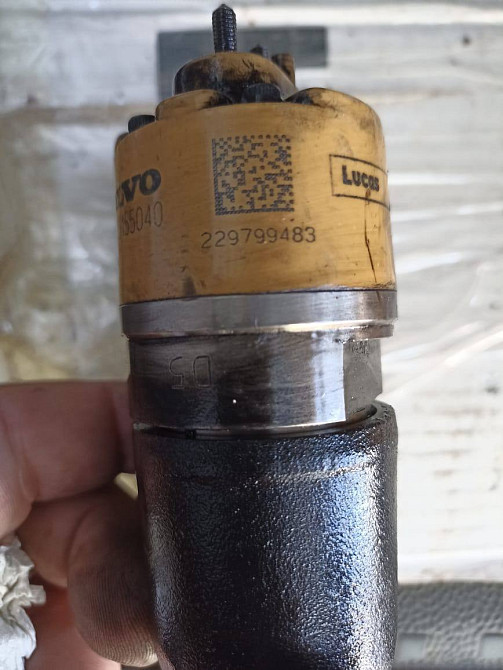 Ищу форсунки 3155040 Volvo.  - photo 1