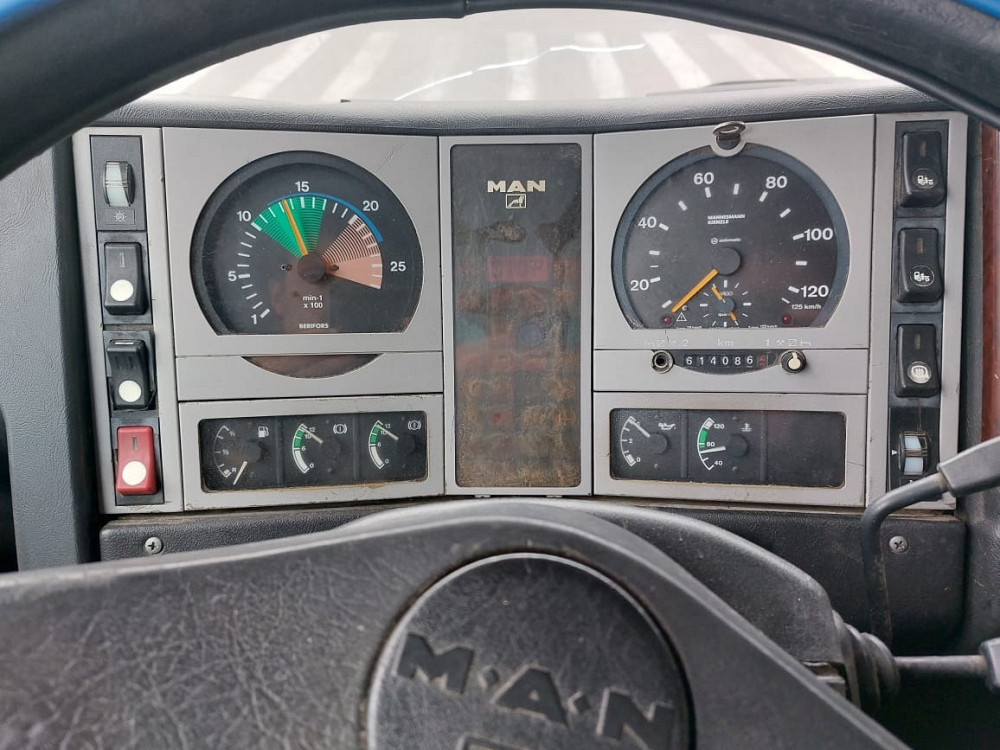 Куплю щиток приборов MAN (см.фото).  - photo 1