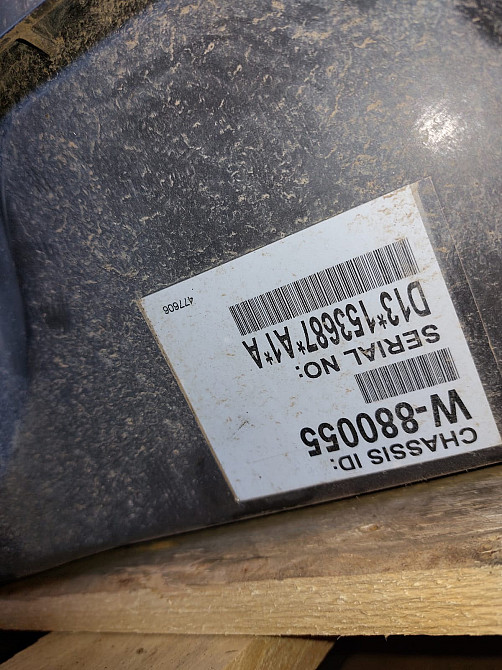 Ищу двигатель D13.  - photo 1