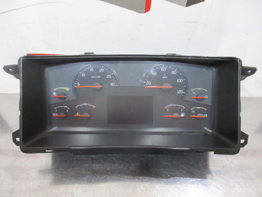 Ищу панель приборов Volvo 21542170.  - photo 1