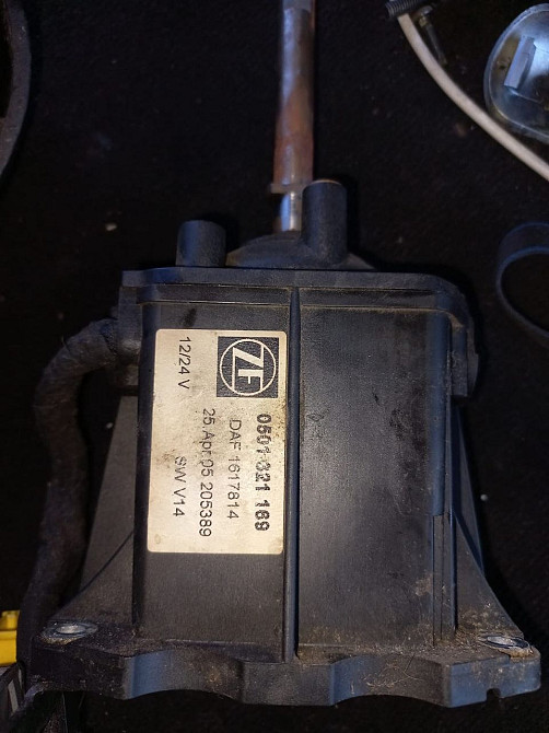 Ищу 1617814 джойстик АКПП Daf xf95.  - photo 1