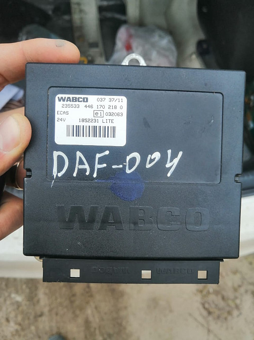 Ищу 1852231 блок управления подвеской управления ECAS DAF 85CF/XF105.  - photo 1