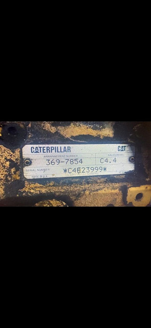 Нужен двигатель или шорт блок С4.4 САТ.  - photo 1