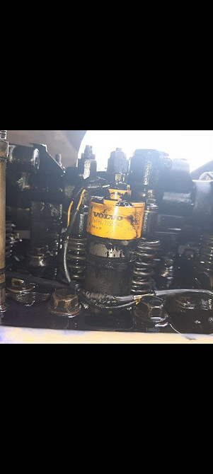 Ищу форсунки 3155040 на Вольво FH12 D12с Лукас.  - photo 1