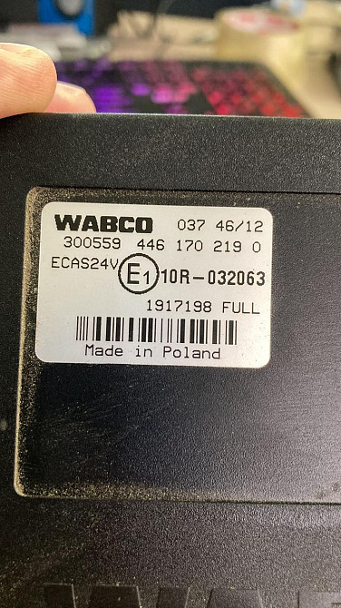 Куплю блок управления ECAS 4461702190 WABCO.  - photo 1