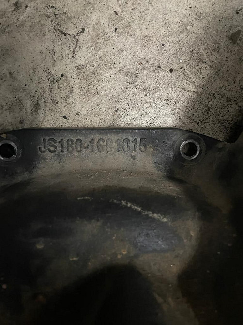 Нужен картер КПП SHACMAN (двс Cummins).  - photo 1