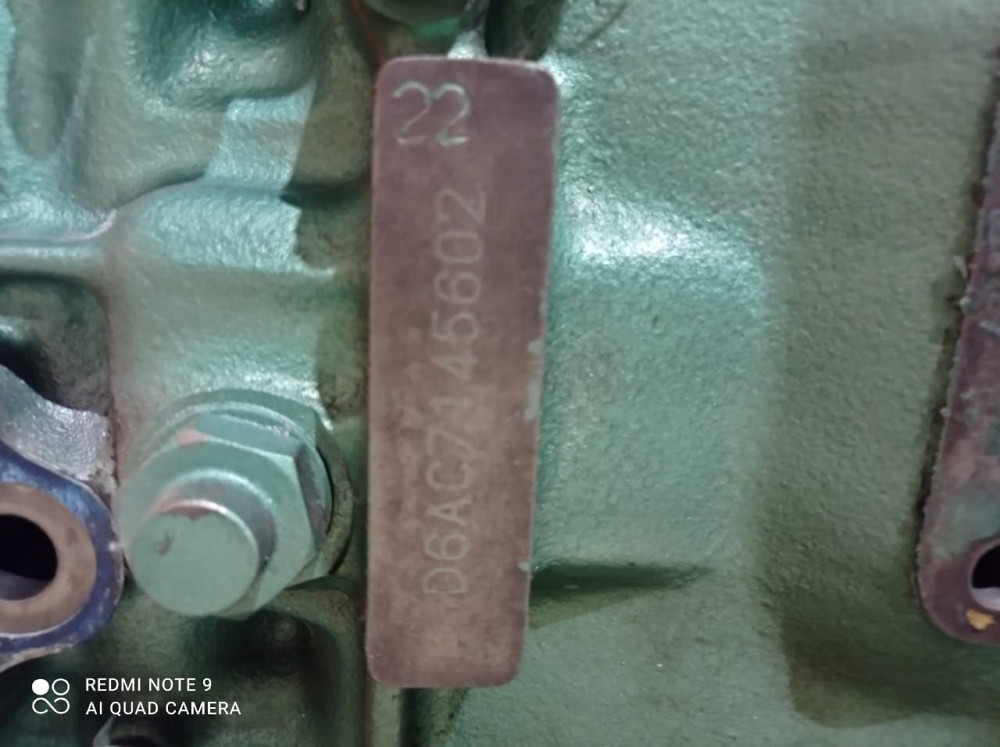 Ищу блок и коленвал на Хундай 300-9.  - photo 1