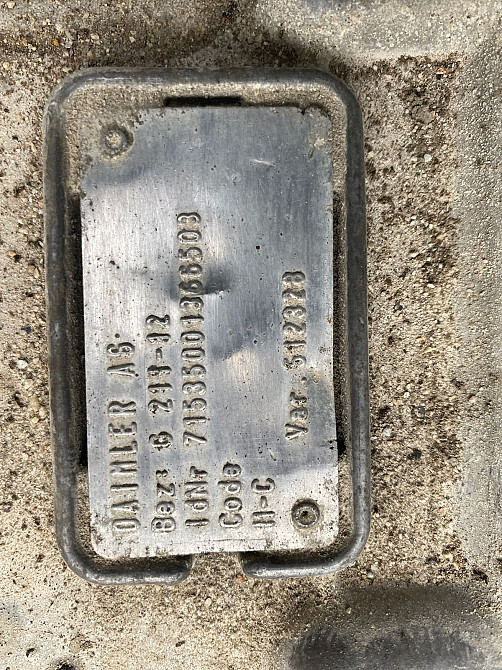 Нужна кпп G211-12 на мерседес под 3 датчика.  - photo 1