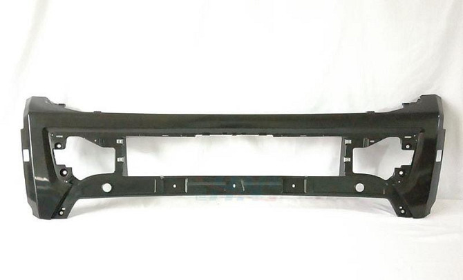 На Volvo FMX 2013г. нужна нижняя панель (между фарами), номер запчасти 82266403. Вся Россия - изображение 1