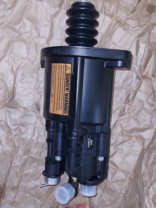 Пневмо-усилитель сцепления для Мерседес Актрос мп2 Sankt-Peterburg - photo 1