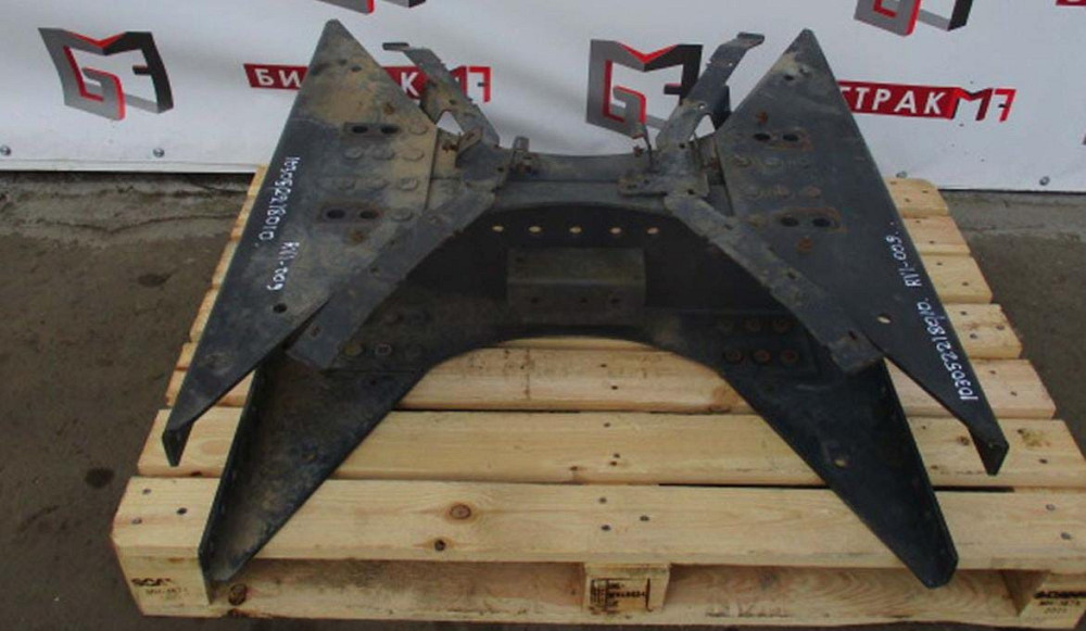 Ищу 7420414418/20414418 траверсу рамы под седлом на Рено/Вольво.  - photo 1