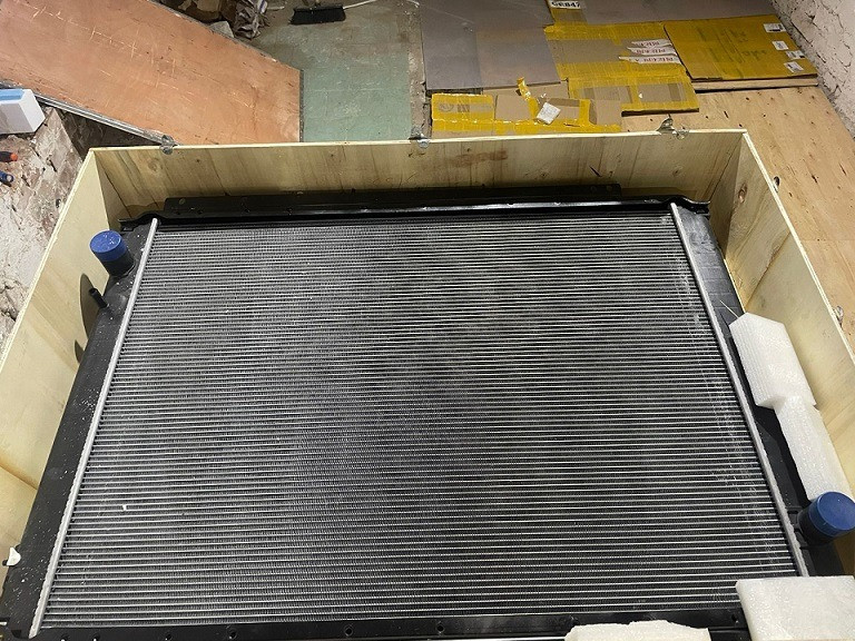 Радиатор охлаждения водяной 206-03-71111 Komatsu Yekaterinburg - photo 1