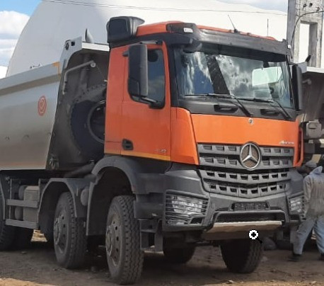 Ищу кабину на MB Arox.  - photo 1