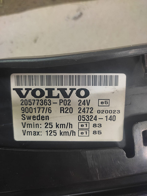 Ищу панель приборов на D12D Volvo.  - photo 1