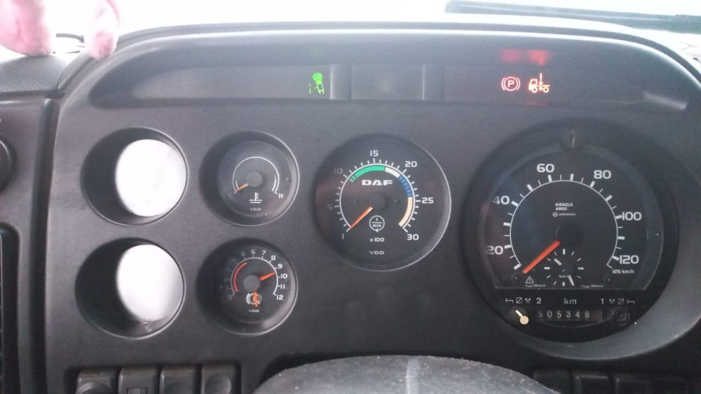 Ищу панель приборов DAF.  - photo 1