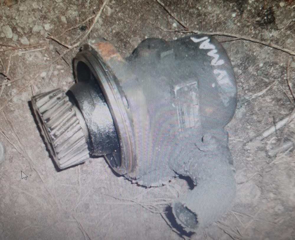 Ищу насос гура ивеко магирус 8460, 7674955298.  - photo 1