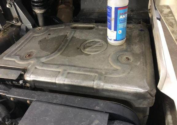 Ищу крышку глушителя 2 шт на вольво фш13.  - photo 1