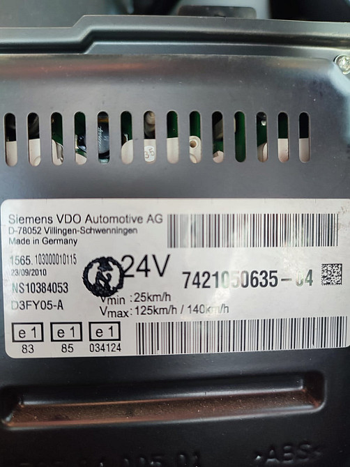 Ищу панель приборов на Renault premium 2010г.  - photo 1