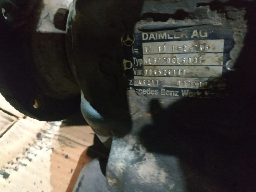 Ищу редуктор заднего моста HL6 37:13(2,84) 004524180 на Мерс мп3  - photo 1