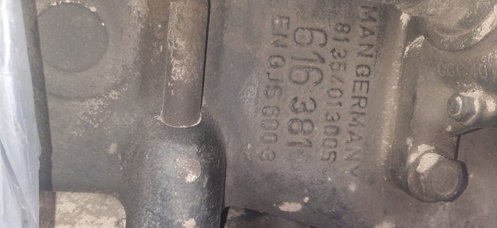 Ищу 81354013005 корпус проходного моста MAN.  - photo 1